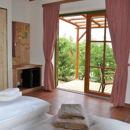 فندق Jufa Tieschen