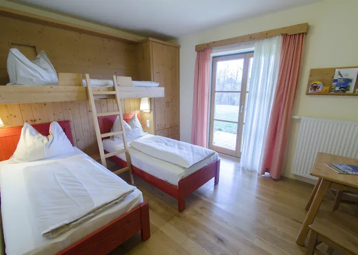 酒店 Jufa Tieschen