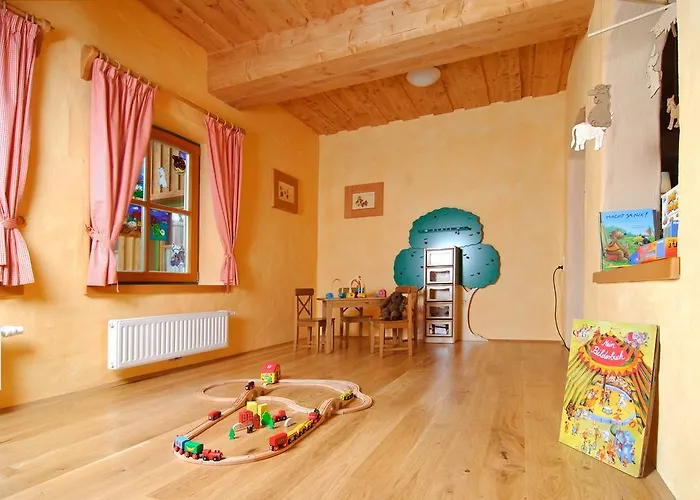 酒店 Jufa Tieschen